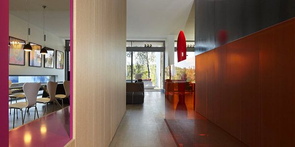 Villa Menerbes gang Villa Menerbes gang