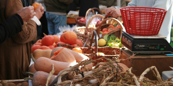 Markt in Le Rouret Verse producten op markt