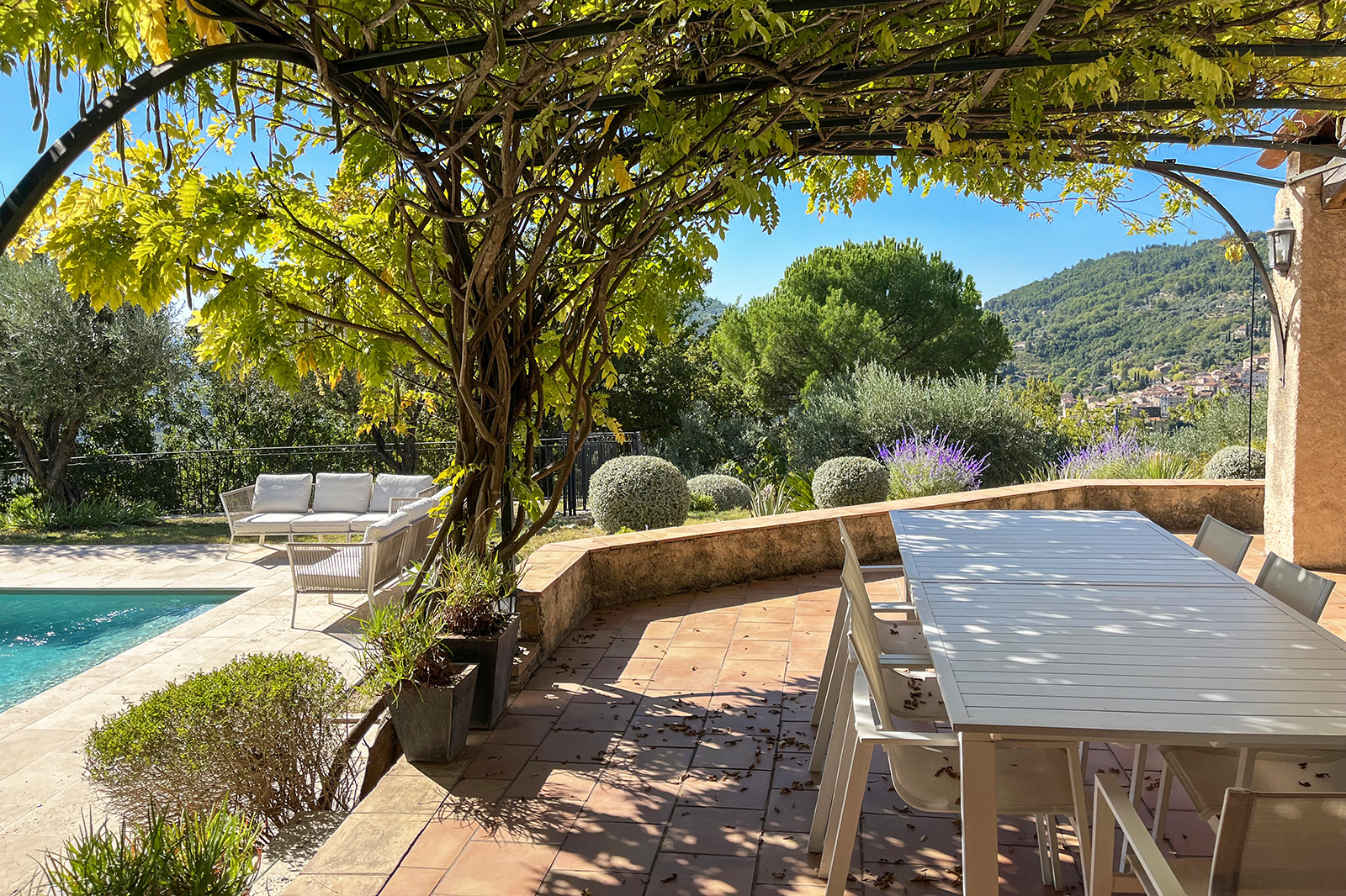 Serendipity terrace with panoramic views