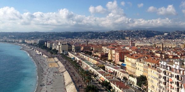 Uitzicht op Nice vanaf La colline du chateau